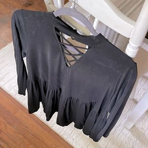 3/4 sleeve black shirt with cross cross front!